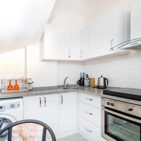 Апартаменты Vacation Flat 5 Min To Calis Beach In Фетхие